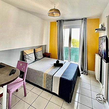 Appartement Proche Gare Et Centre Ville Melun Exterior photo