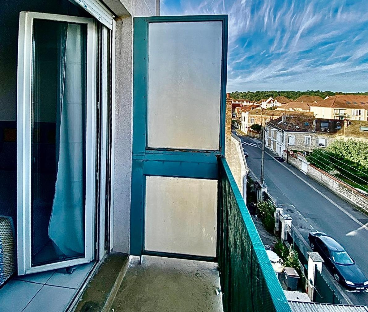 Appartement Proche Gare Et Centre Ville Melun Exterior photo