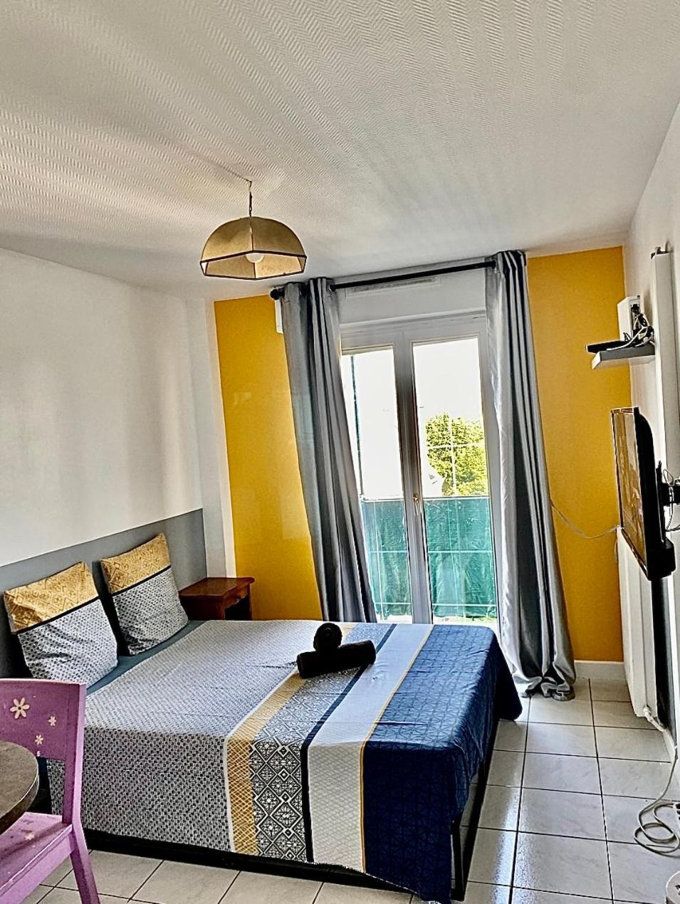 Appartement Proche Gare Et Centre Ville Melun Exterior photo